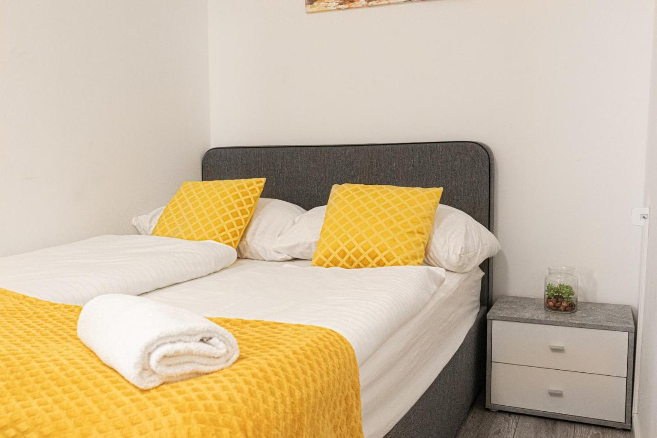 Pleasing Room Hauptbahnhof With Best Location Wina Bagian luar foto
